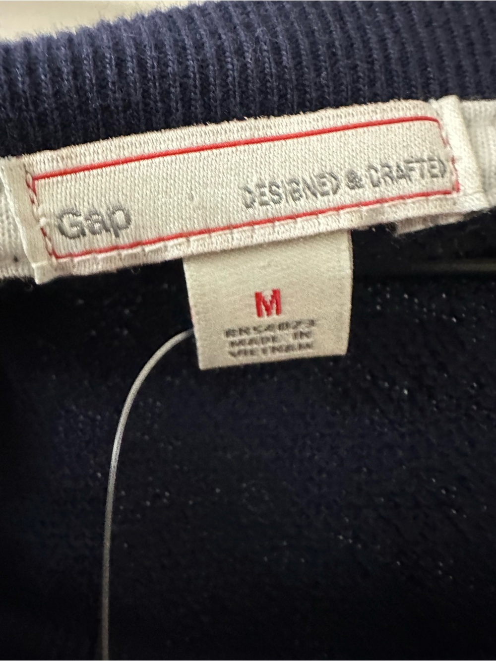 GAP Factory Navy Red White Stripe Raglan
Sweatshirt NWT Medium - Picture 4 of 6